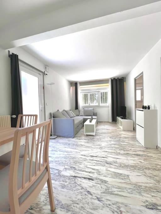 Superbe T2 Terrasse Proche Centre Apartment *